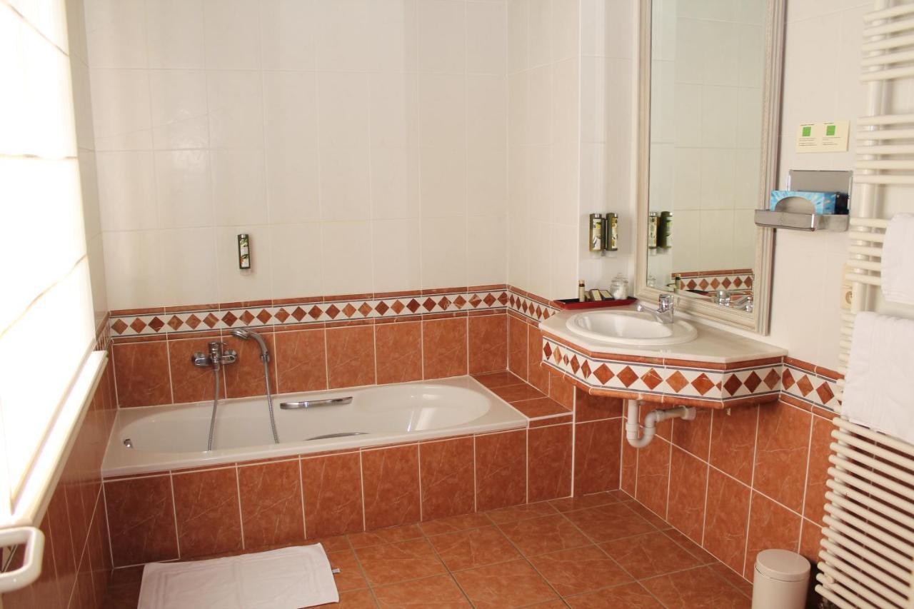Hotel De Notelaer Bornem Dış mekan fotoğraf